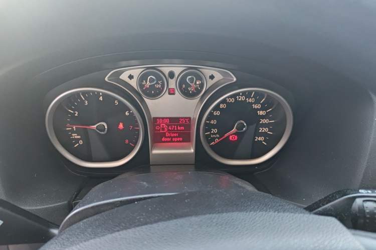 Used Ford Focus 2012 Hatchback Classic 1.8L Manual Base Model Instrument Cluster