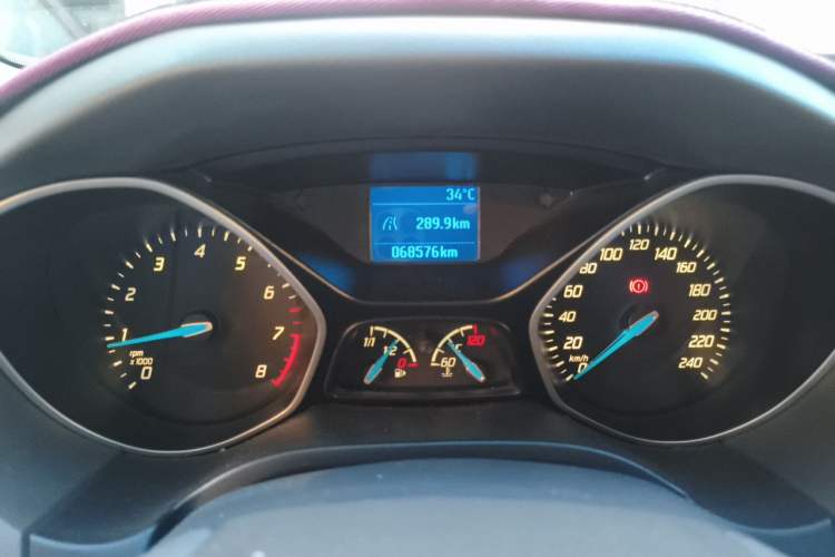 Used Ford Focus 2012 Sedan 1.6L Manual Comfort Model Instrument Cluster