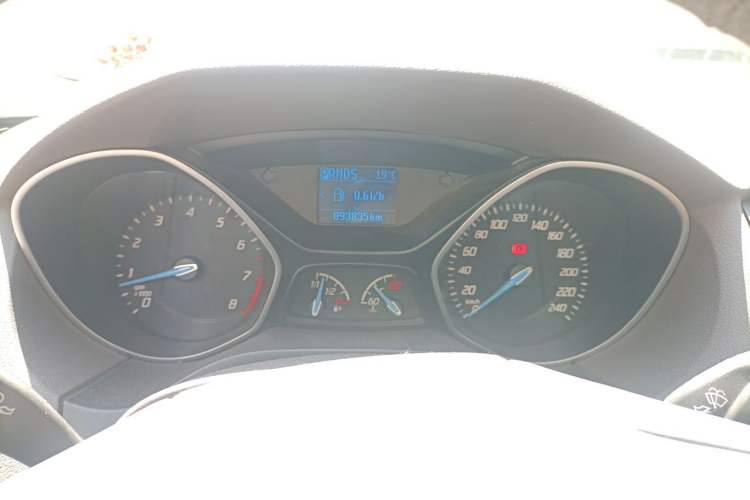 Used Ford Focus 2012 Sedan 1.6L Automatic Fashion Edition Instrument Cluster