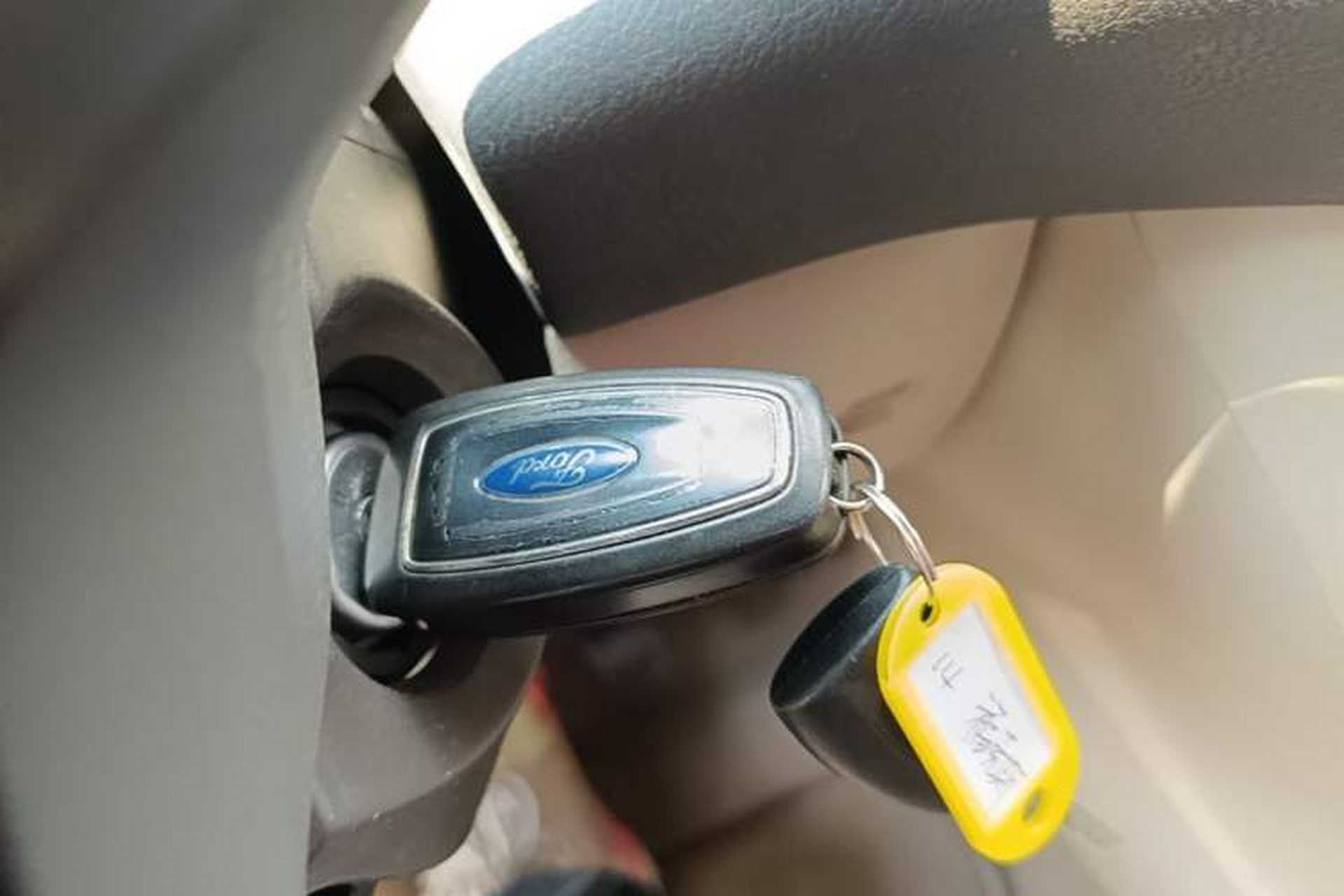 Used Ford Focus 2012 Sedan 1.6L Manual Comfort Model Interior 1