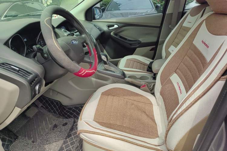 Used Ford Focus 2012 Sedan 1.6L Automatic Comfort Model Left Front Seat