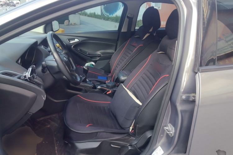 Used Ford Focus 2012 Sedan 1.6L Manual Fashion Edition Left Front Seat