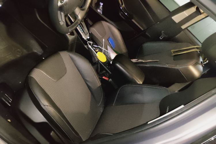 Used Ford Focus 2012 Sedan 1.6L Automatic Fashion Edition Left Front Seat