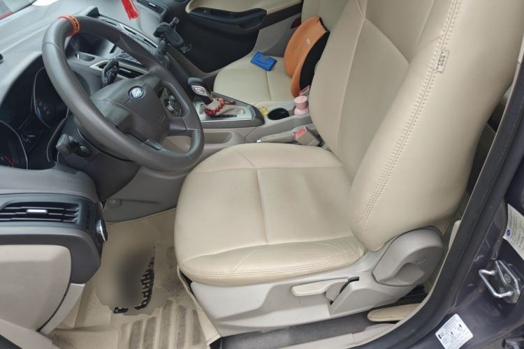 Used Ford Focus 2012 Sedan 1.6L Automatic Comfort Model Left Front Seat