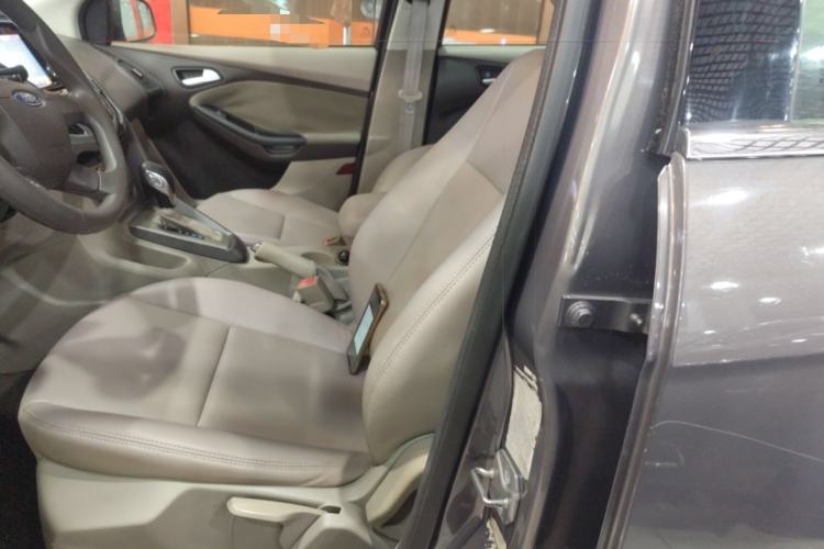 Used Ford Focus 2012 Sedan 1.6L Automatic Comfort Model Left Front Seat