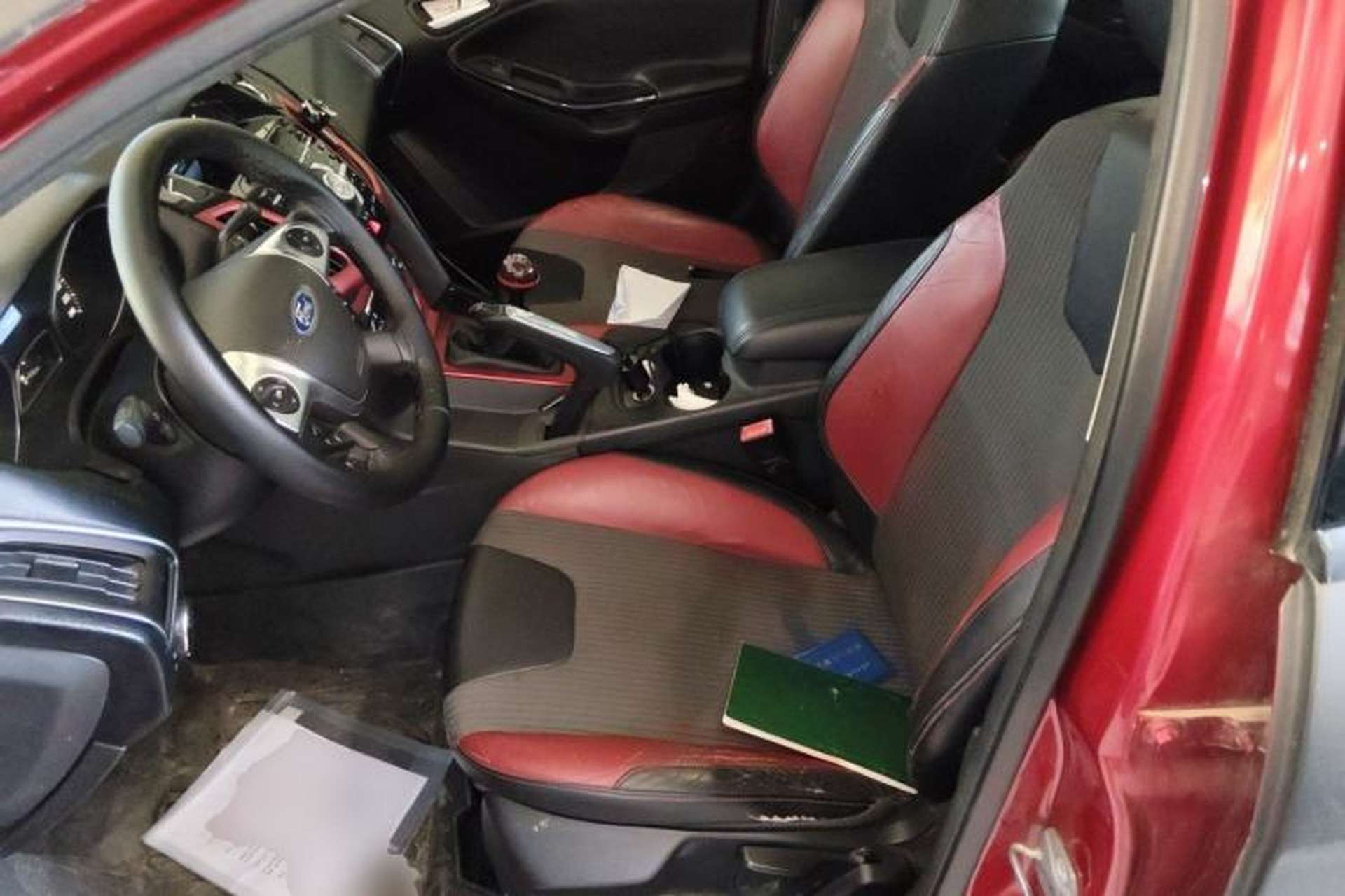 Used Ford Focus 2012 Hatchback 2.0L Manual Luxury Sport Model Left Front Seat