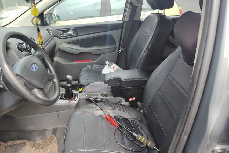 Used Ford Focus 2012 Hatchback Classic 1.8L Manual Base Model Left Front Seat