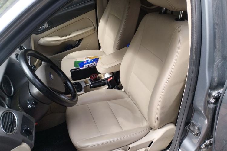 Used Ford Focus 2012 Hatchback Classic 1.8L Automatic Fashion Edition Left Front Seat