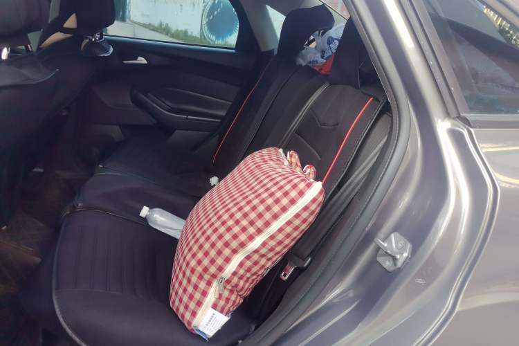 Used Ford Focus 2012 Sedan 1.6L Manual Fashion Edition Left Rear Seat