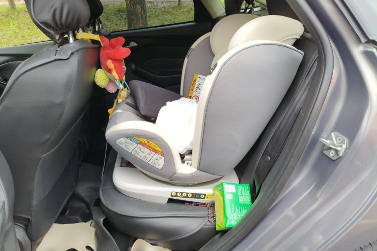 Used Ford Focus 2012 Sedan 1.6L Automatic Fashion Edition Left Rear Seat
