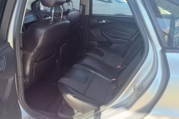 Used Ford Focus 2012 Sedan 1.6L Automatic Fashion Edition Left Rear Seat