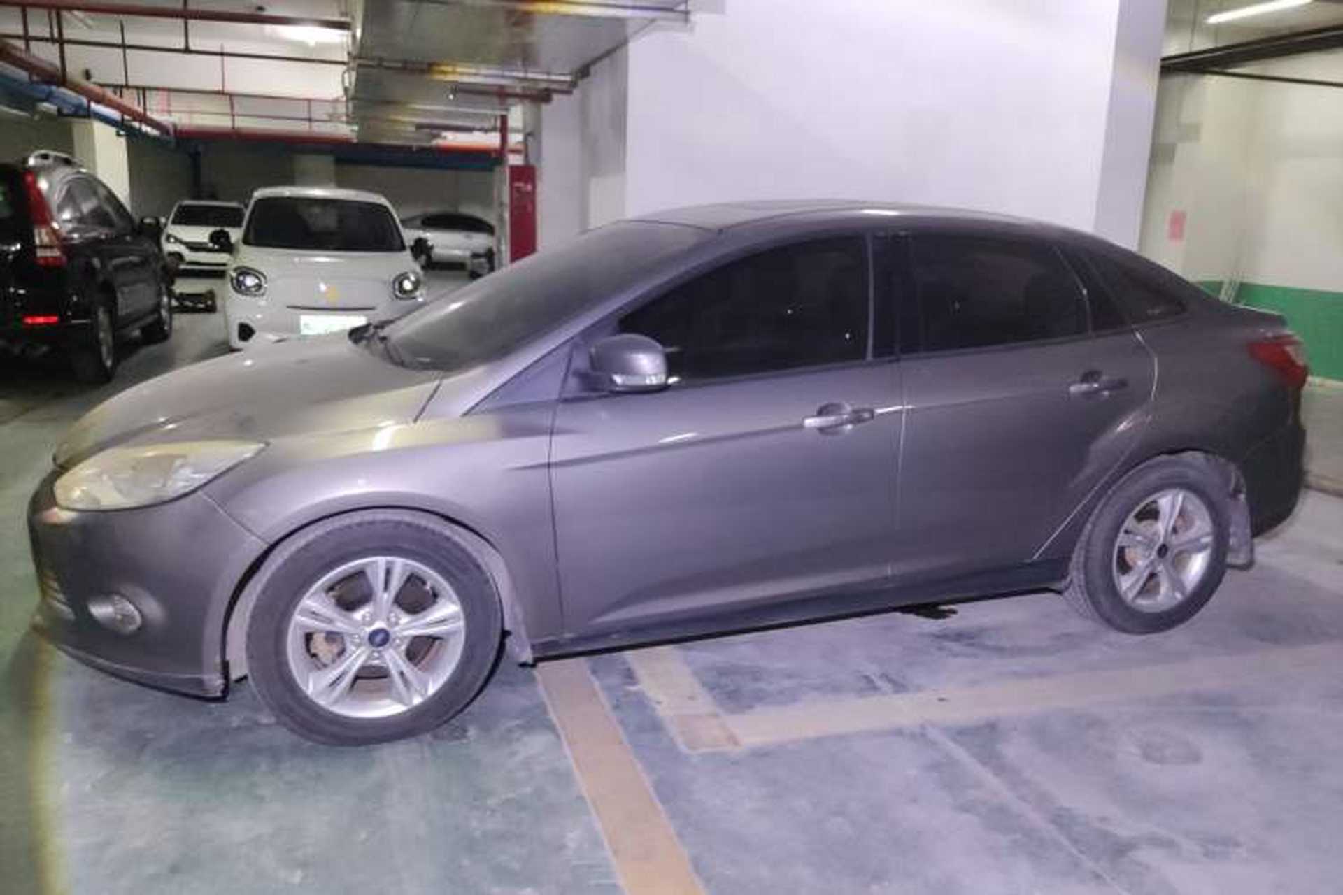 Used Ford Focus 2012 Sedan 1.6L Automatic Fashion Edition Left Side