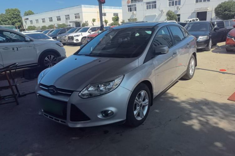 Used Ford Focus 2012 Sedan 1.6L Automatic Fashion Edition Guazi used car, China used car export, Used car for sale, Used cars, Cheapest cars for sale