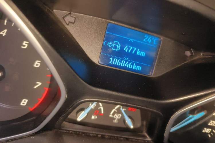 Used Ford Focus 2012 Sedan 1.6L Manual Fashion Edition Odometer Close Up