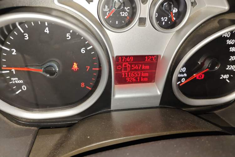 Used Ford Focus 2012 Sedan Classic 1.8L Manual Base Model Odometer Close Up
