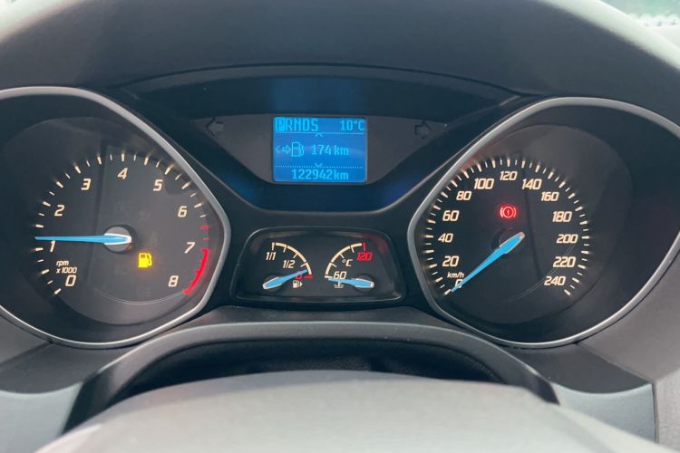 Used Ford Focus 2012 Sedan 1.6L Automatic Fashion Edition Odometer Close Up