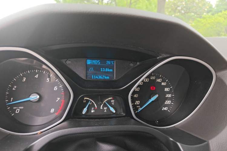 Used Ford Focus 2012 Sedan 1.6L Automatic Comfort Model Odometer Close Up