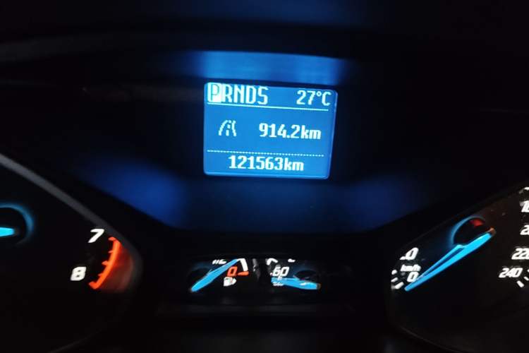 Used Ford Focus 2012 Sedan 1.6L Automatic Comfort Model Odometer Close Up