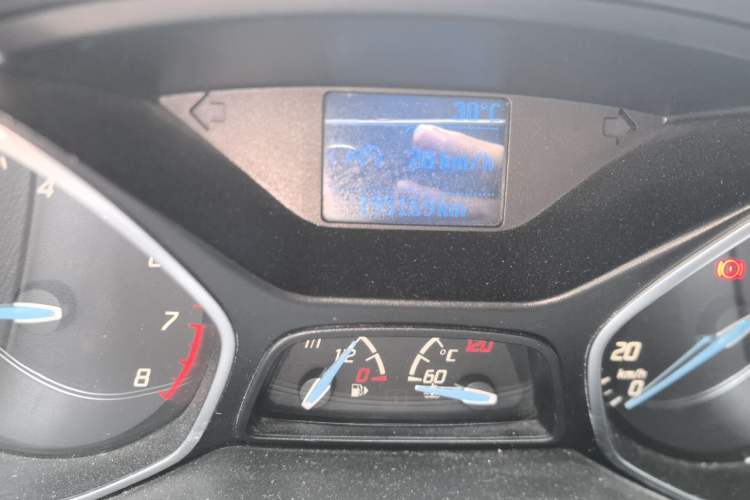 Used Ford Focus 2012 Sedan 1.6L Manual Fashion Edition Odometer Close Up