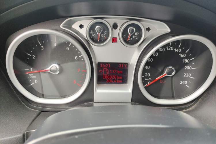 Used Ford Focus 2012 Hatchback Classic 1.8L Manual Base Model Odometer Close Up