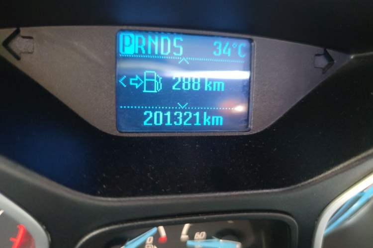 Used Ford Focus 2012 Sedan 1.6L Automatic Fashion Edition Odometer Close Up