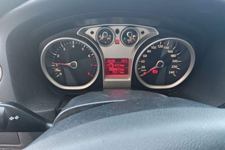 Used Ford Focus 2012 Hatchback Classic 1.8L Manual Base Model Odometer Close Up