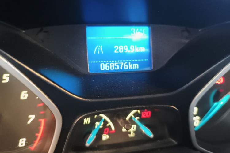 Used Ford Focus 2012 Sedan 1.6L Manual Comfort Model Odometer Close Up