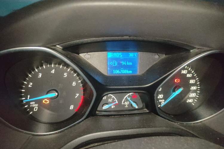 Used Ford Focus 2012 Sedan 1.6L Automatic Fashion Edition Odometer Close Up