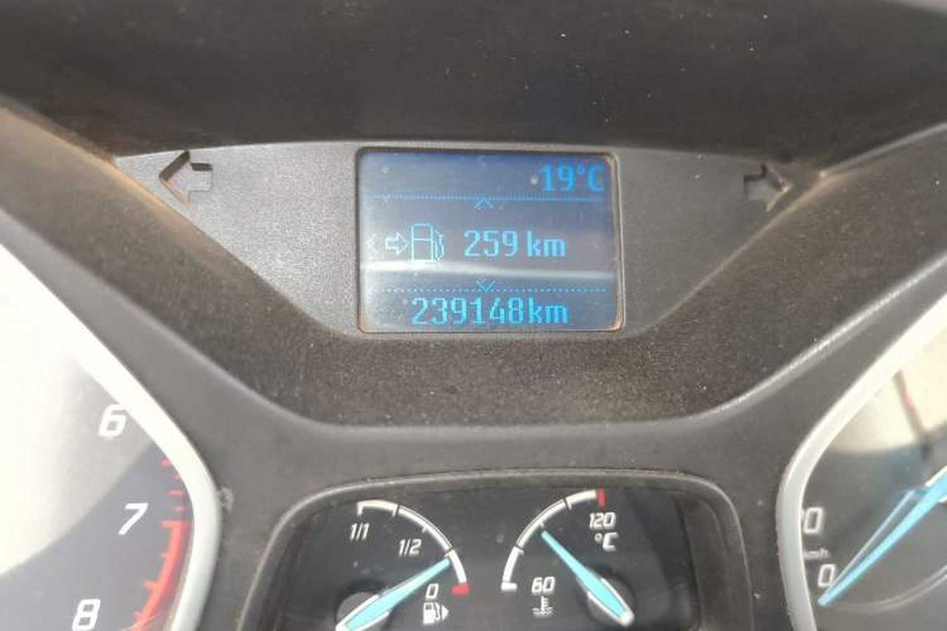 Used Ford Focus 2012 Sedan 1.6L Manual Fashion Edition Odometer Close Up