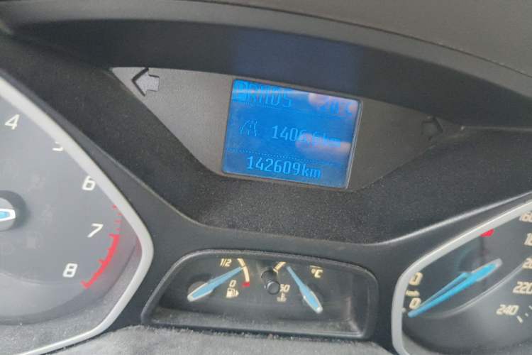 Used Ford Focus 2012 Sedan 1.6L Automatic Comfort Model Odometer Close Up