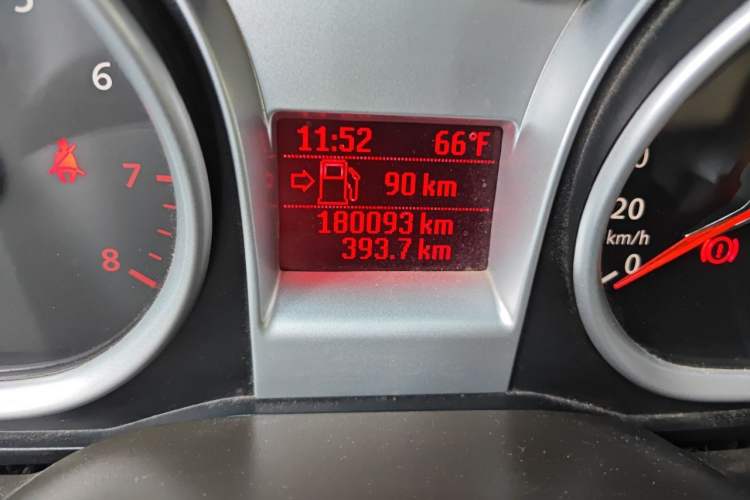 Used Ford Focus 2012 Hatchback Classic 1.8L Manual Fashion Edition Odometer Close Up