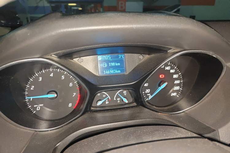 Used Ford Focus 2012 Sedan 1.6L Automatic Fashion Edition Odometer Close Up