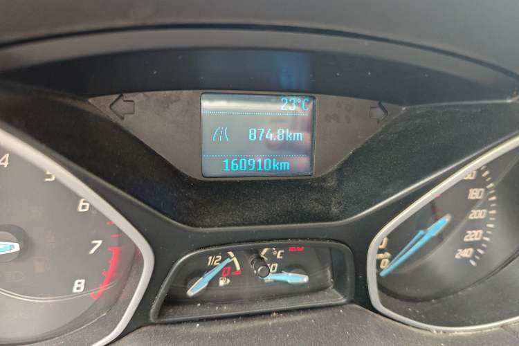 Used Ford Focus 2012 Sedan 1.6L Manual Comfort Model Odometer Close Up