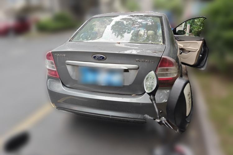Used Ford Focus 2012 Sedan Classic 1.8L Manual Base Model Rear