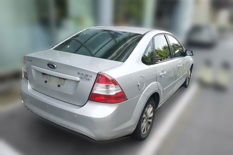 Used Ford Focus 2012 Sedan Classic 1.8L Automatic Fashion Edition Rear Right 45 Deg