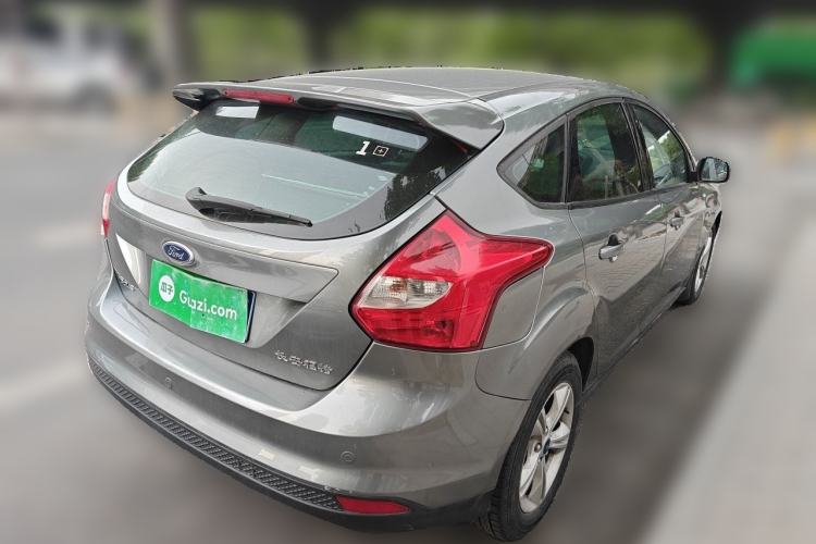 Used Ford Focus 2012 Hatchback 1.6L Manual Fashion Edition Rear Right 45 Deg
