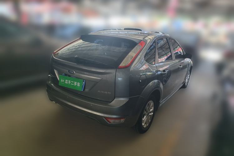Used Ford Focus 2012 Hatchback Classic 1.8L Manual Fashion Edition Rear Right 45 Deg