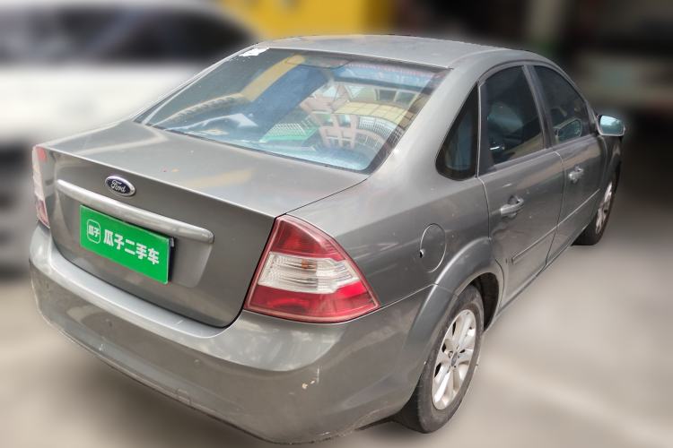 Used Ford Focus 2012 Sedan Classic 1.8L Automatic Fashion Edition Rear Right 45 Deg