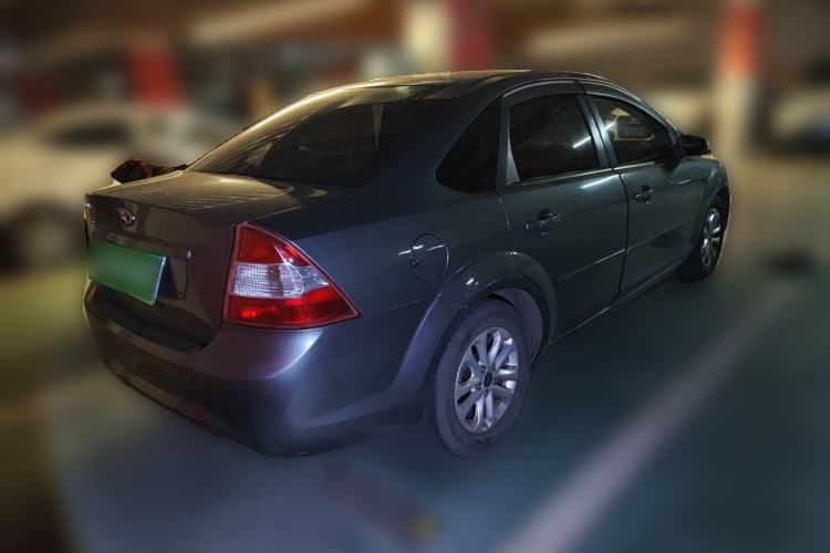 Used Ford Focus 2012 Sedan Classic 1.8L Manual Fashion Edition Rear Right 45 Deg