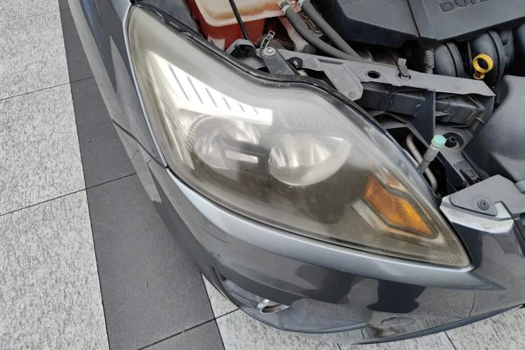 Used Ford Focus 2012 Hatchback Classic 1.8L Manual Base Model Right Front Headlight