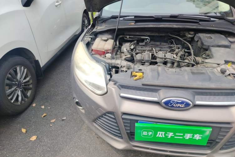 Used Ford Focus 2012 Sedan 1.6L Automatic Fashion Edition Right Front Headlight