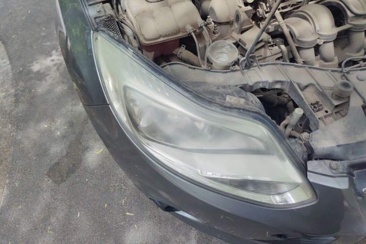 Used Ford Focus 2012 Hatchback 1.6L Manual Comfort Model Right Front Headlight
