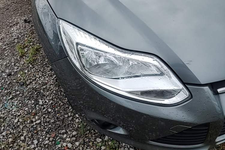 Used Ford Focus 2012 Sedan 1.6L Automatic Comfort Model Right Front Headlight