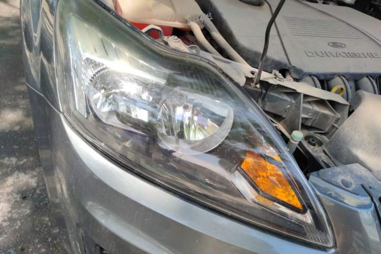 Used Ford Focus 2012 Hatchback Classic 1.8L Automatic Fashion Edition Right Front Headlight
