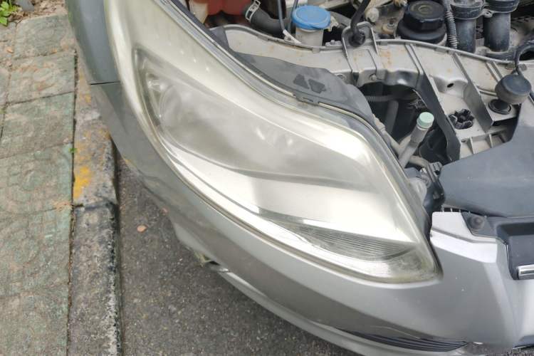 Used Ford Focus 2012 Hatchback 1.6L Automatic Fashion Edition Right Front Headlight