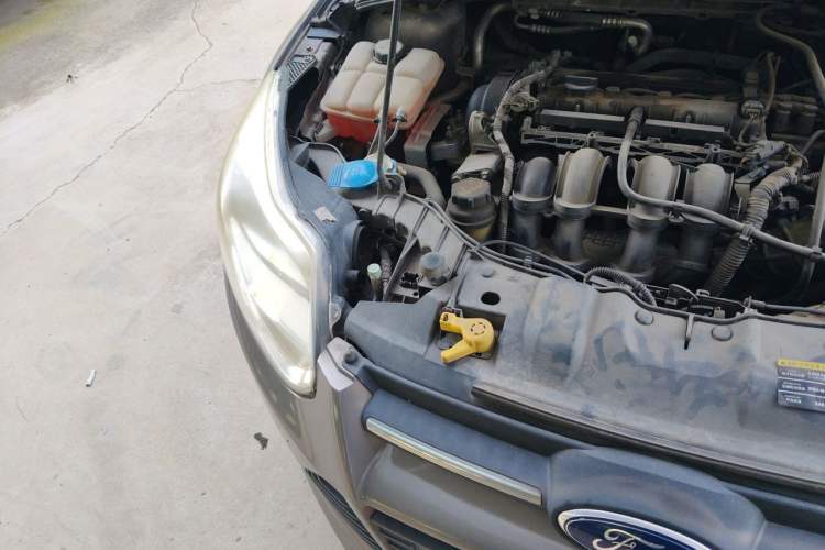 Used Ford Focus 2012 Sedan 1.6L Automatic Comfort Model Right Front Headlight
