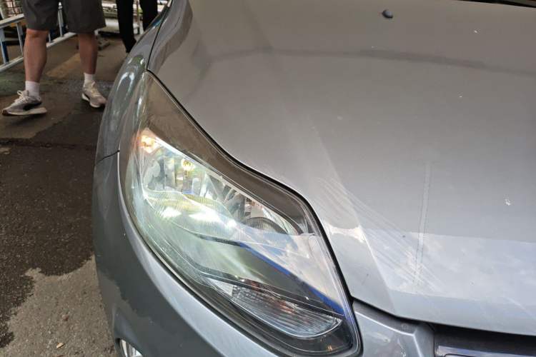 Used Ford Focus 2012 Hatchback 2.0L Automatic Luxury Sport Model Right Front Headlight