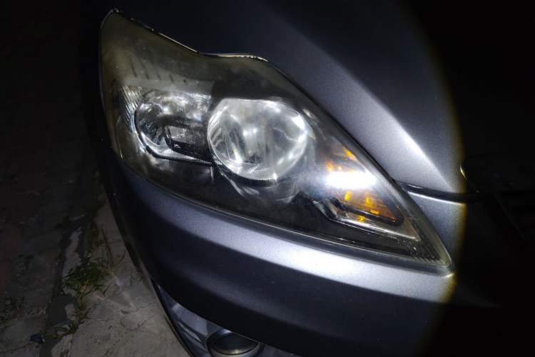 Used Ford Focus 2012 Hatchback Classic 1.8L Manual Base Model Right Front Headlight