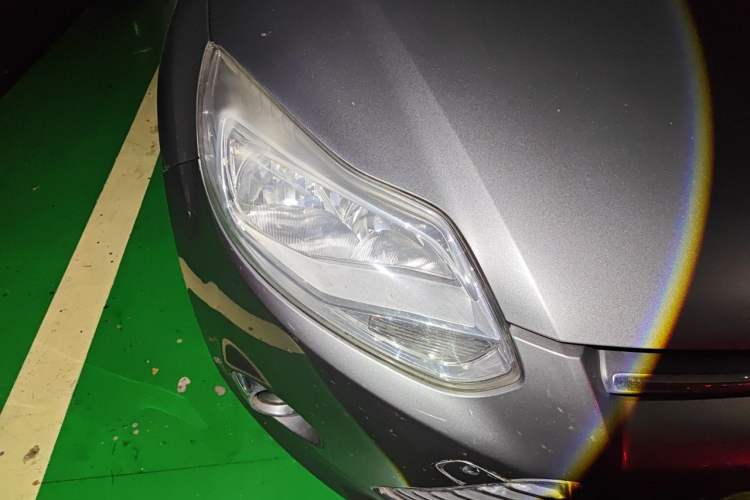 Used Ford Focus 2012 Sedan 1.6L Automatic Fashion Edition Right Front Headlight
