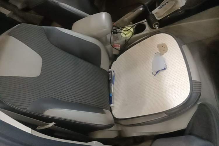 Used Ford Focus 2012 Sedan 1.6L Automatic Fashion Edition Right Front Seat